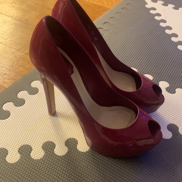 Burgundy Dior Peep Toe Pumps! - Picture 2 of 9